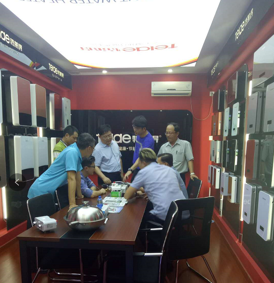 熱烈歡迎馬來(lái)西亞遠(yuǎn)到而來(lái)的貴賓客戶